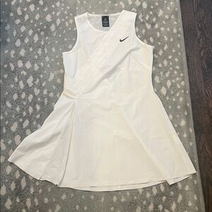 Nike white tennis / Athletic Dress - size medium